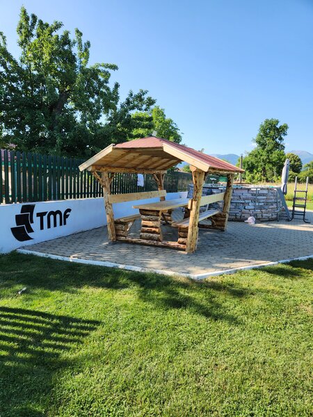 Foisoare rustice de gradina sau terase,